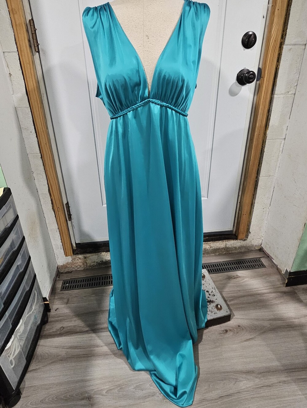 VINTAGE! Vanity Fair Grecian Night Gown